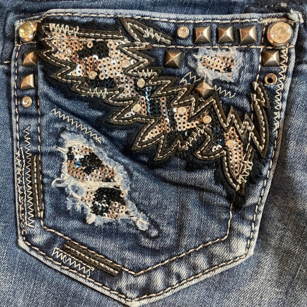 Miss Me Signature Skinny Jeans 27 Medium Wash Embellished Distressed JP7072S5 - Picture 16 of 16